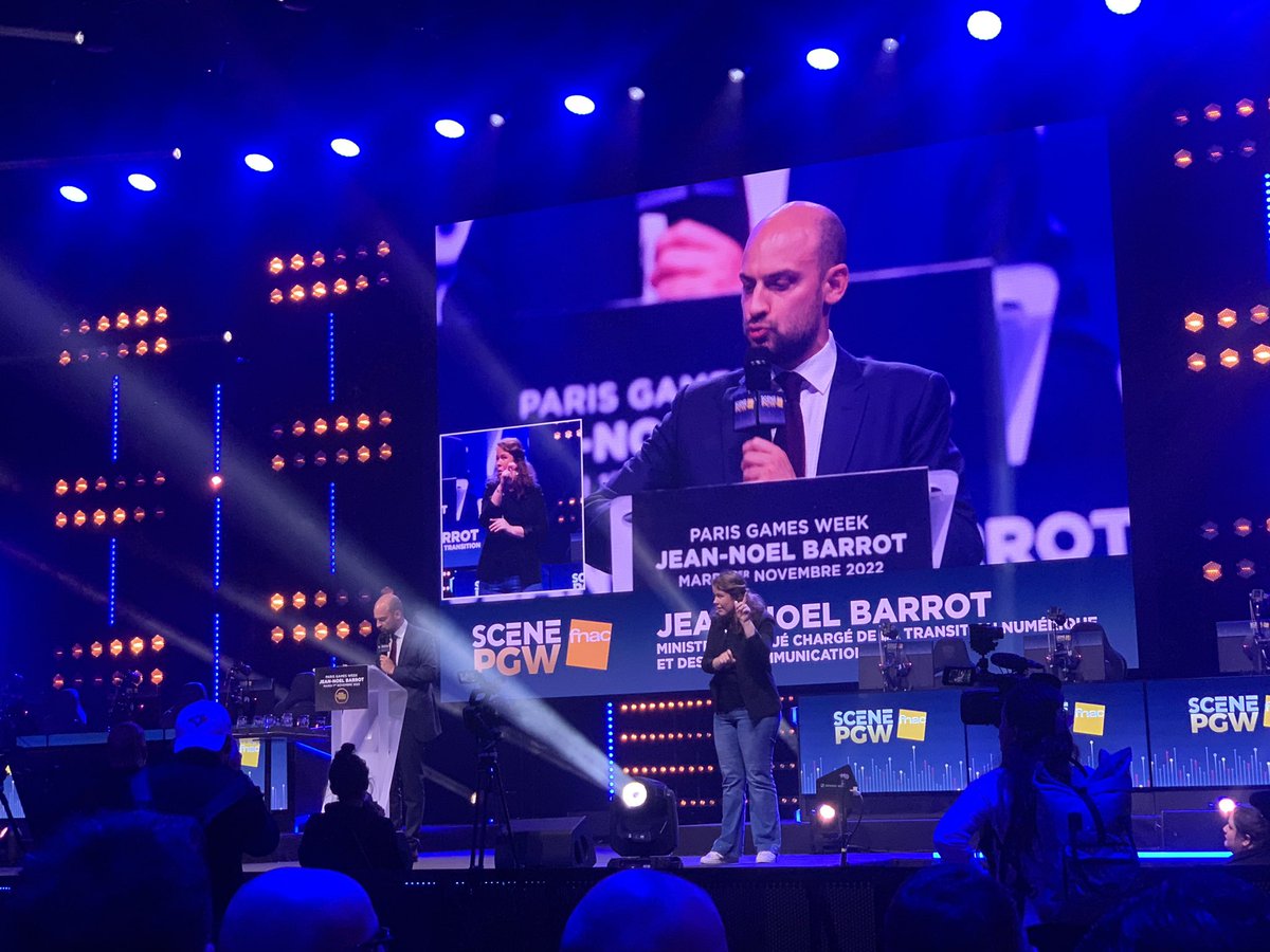 AssurEsport's tweet photo. C’est parti pour la #PGW2022 ! 

#esport #francesport https://t.co/B2TgmKKFRr