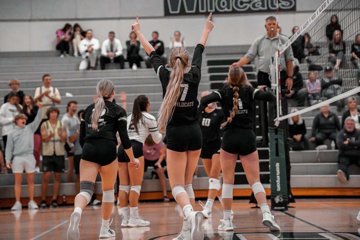 Wildcat Students and Fans

We will have a walkout celebration for the volleyball team to send them off to Lincoln on Wednesday at 9:30am in front of the school. Come cheer on <a href="/mw_volleyball/">MILLARD WEST VOLLEYBALL</a> and then get to Lincoln that night!