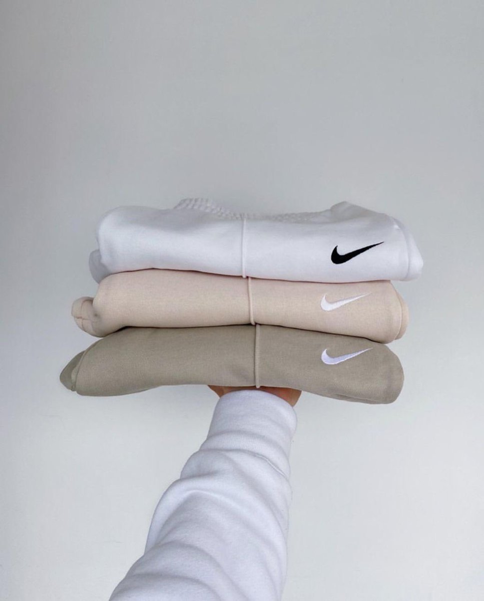 hypevintfr's tweet photo. Nike https://t.co/nlYk7UK9DG
