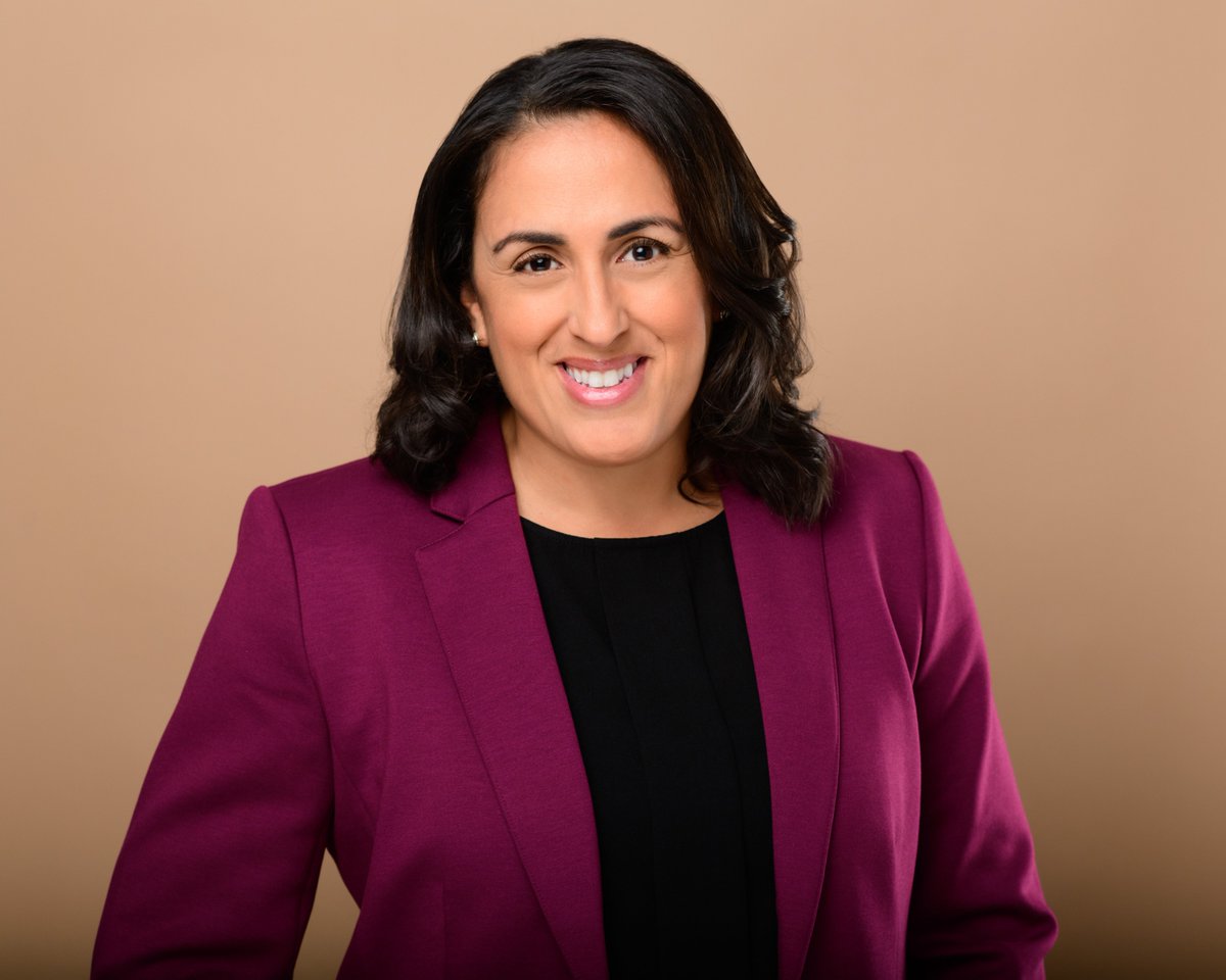 .<a href="/CulturalTrust/">Pittsburgh Cultural Trust</a> has named <a href="/duqedu/">Duquesne University</a> grad Kendra Whitlock Ingram as its new leader. She is only the 3rd president and CEO, 2nd woman and 1st person of color to lead the Trust in its 38-year history. She takes over for Kevin McMahon Feb. 1. onstagepittsburgh.com/2022/11/01/pit…