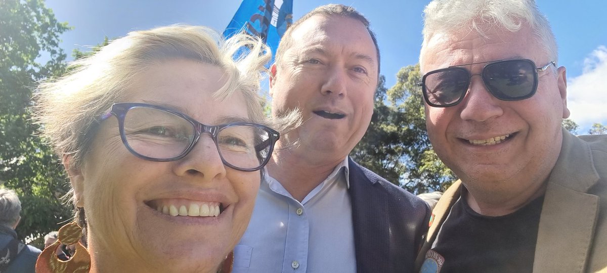 Solidarity with striking TAFE Workers! Outside Ultimo Campus and TAFE HQ right now with
@maxsharks and @StewLittlePSA