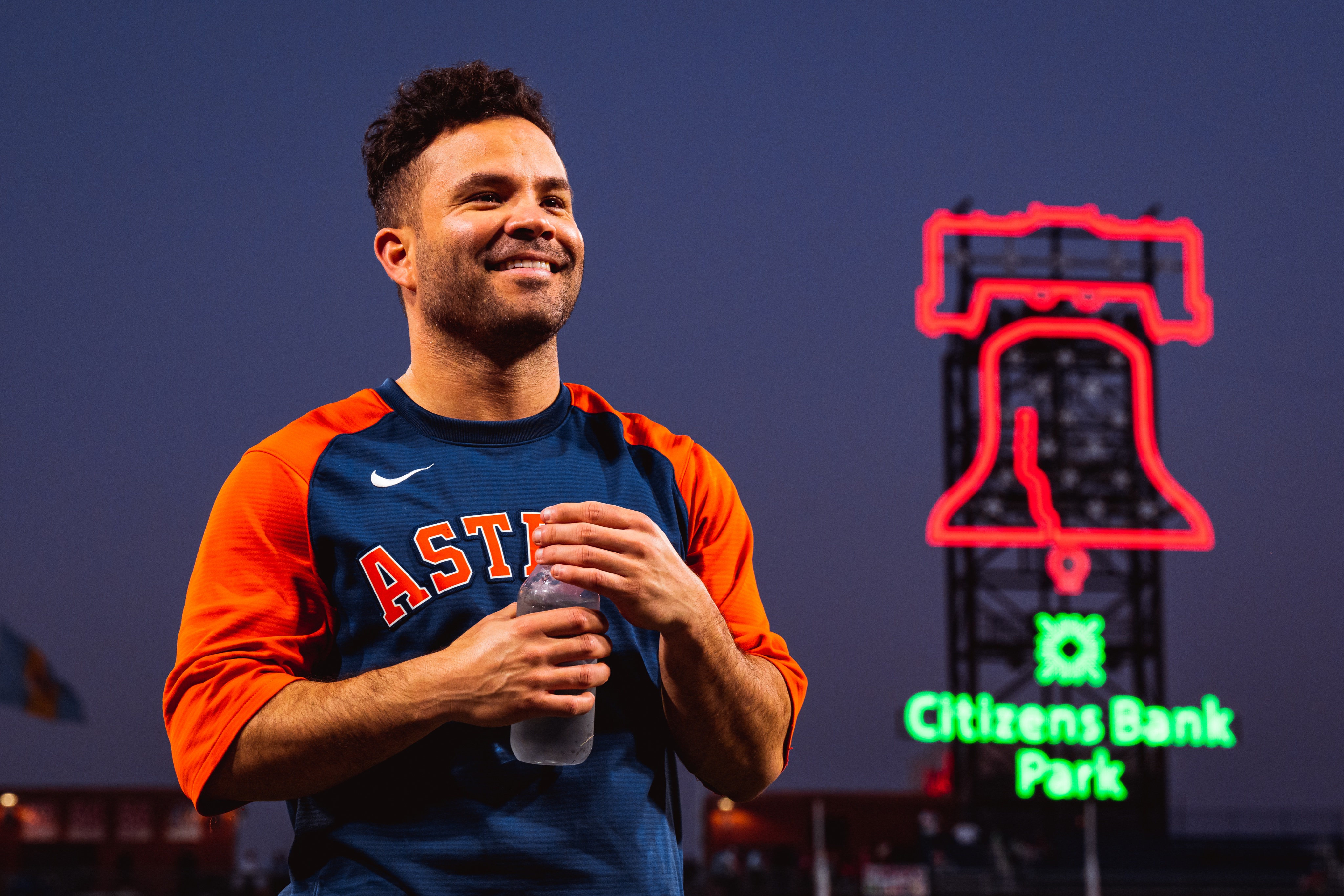 Fgg8duNXoAAGZ_o?format=jpg&name=4096x409