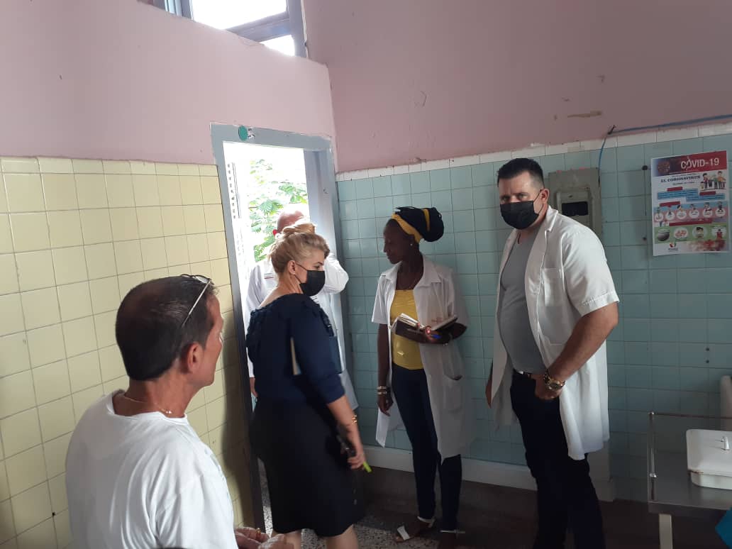 MaternoMatanzas's tweet photo. Hoy recorrido del director provincial de salud. @ArmandoArechav5 @BernardoQS75 @ChapleImbert @Niurka88255381 @SuselyMorfaG #vamos por mas. Lactancia materna exclusiva. https://t.co/vP1rsE7eRN