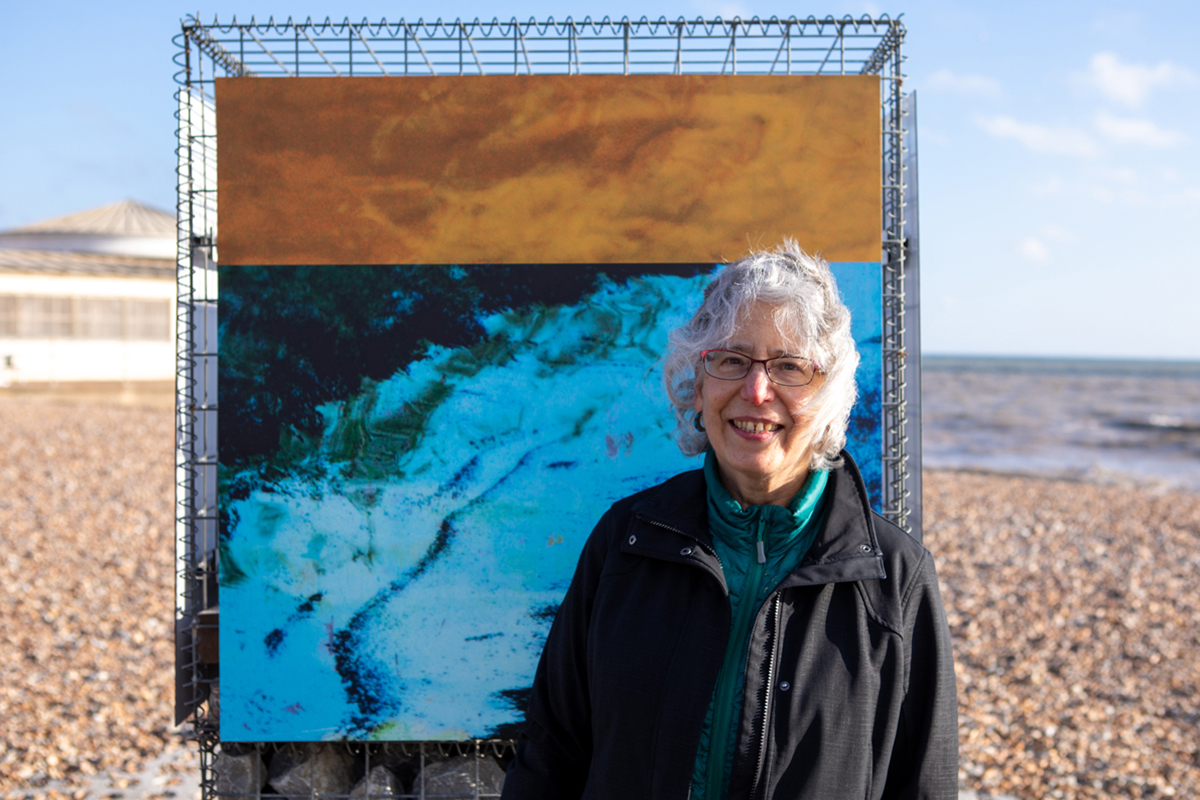 🆕#ArtistInResidence 📢 𝑨𝒏𝒏𝒆 𝑲𝒓𝒊𝒏𝒔𝒌𝒚 is a London-based artist, born in the US. She works with paint, print, photography and video. 

This Artist will be in residency at 18th Street Arts Center November - December 2022 

Learn more here: 18thstreet.org/artists/anne-k…