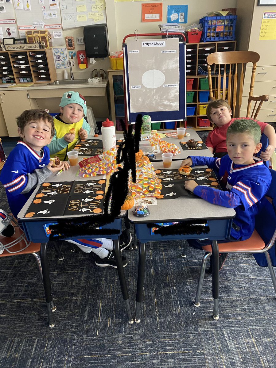 We learned about skeletons and made hand x-rays!  We also enjoyed cider and donuts!  #FallFestival #MysteryDoug