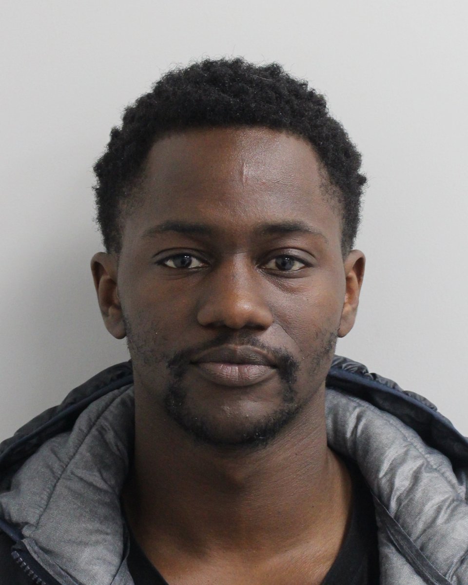 MPSHackney's tweet photo. On 27/06/2022, Dylan Luke-Gordon (25) fled from Police in the N1 area. He was seen to discard the below blue package into a bin. It was recovered and found to contain 45 wraps of Class A drugs. Luke-Gordon was subsequently sentenced to 30 months imprisonment.#HackneyGangsUnit https://t.co/dUZNnZTcrH