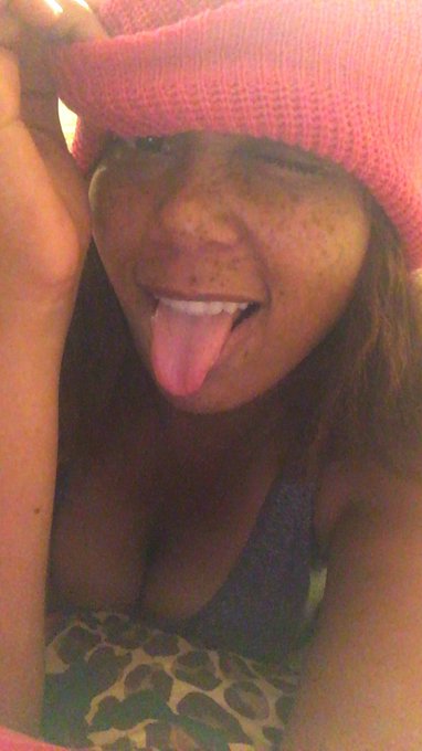 I really pressed my hair out and put a full face just to make some new content for y&rsquo;all yesterday 🥲😅😂  I&rsquo;ll<a href="/tag/porn"class="tags"><span>#porn</span></a><a href="/tag/horny"class="tags"><span>#horny</span></a><a href="/tag/shower"class="tags"><span>#shower</span></a><a href="/tag/pornhub"class="tags"><span>#pornhub</span></a><a href="/tag/bootyaddict"class="tags"><span>#bootyaddict</span></a><a href="/tag/masturbastion"class="tags"><span>#masturbastion</span></a>