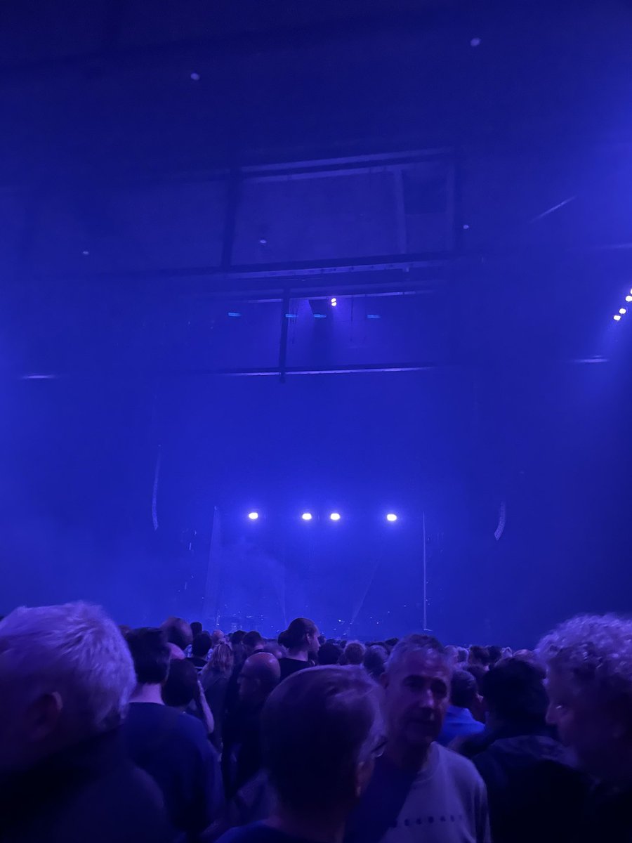 Tonight attending a concert by <a href="/sigurros/">Sigur Rós</a> ❤️❤️❤️ I’m so excited 🔥🔥🔥