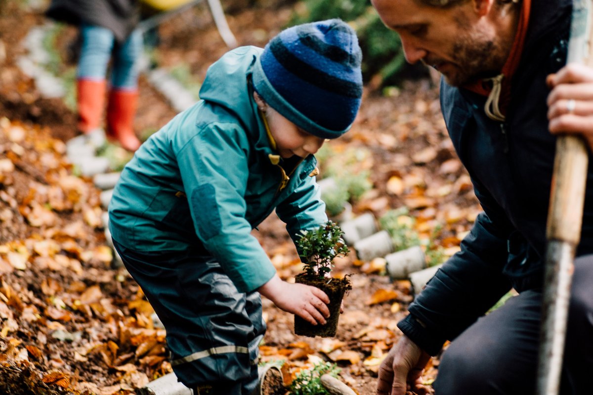 LandschErfgoed's tweet image. Woon je in Utrecht en geef je om de #natuur? Kom dan zaterdag naar Stadstuin Klopvaart of Ecologisch Tuinenpark De Driehoek bollen planten of takkenrillen maken. #natuurwerkdag

-&amp;gt; Stadstuin Klopvaart: buff.ly/3fifpwu
-&amp;gt; Tuinenpark De Driehoek: buff.ly/3SRU7Ub