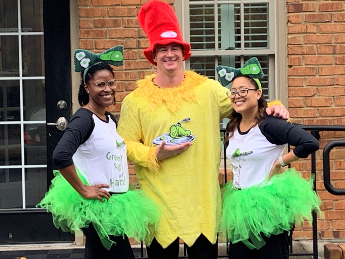 OurTownDeKalb's tweet photo. . @OurTownDeKalb went #trickortreating today at @HMDentalCare ! https://t.co/SozrFk8hg1