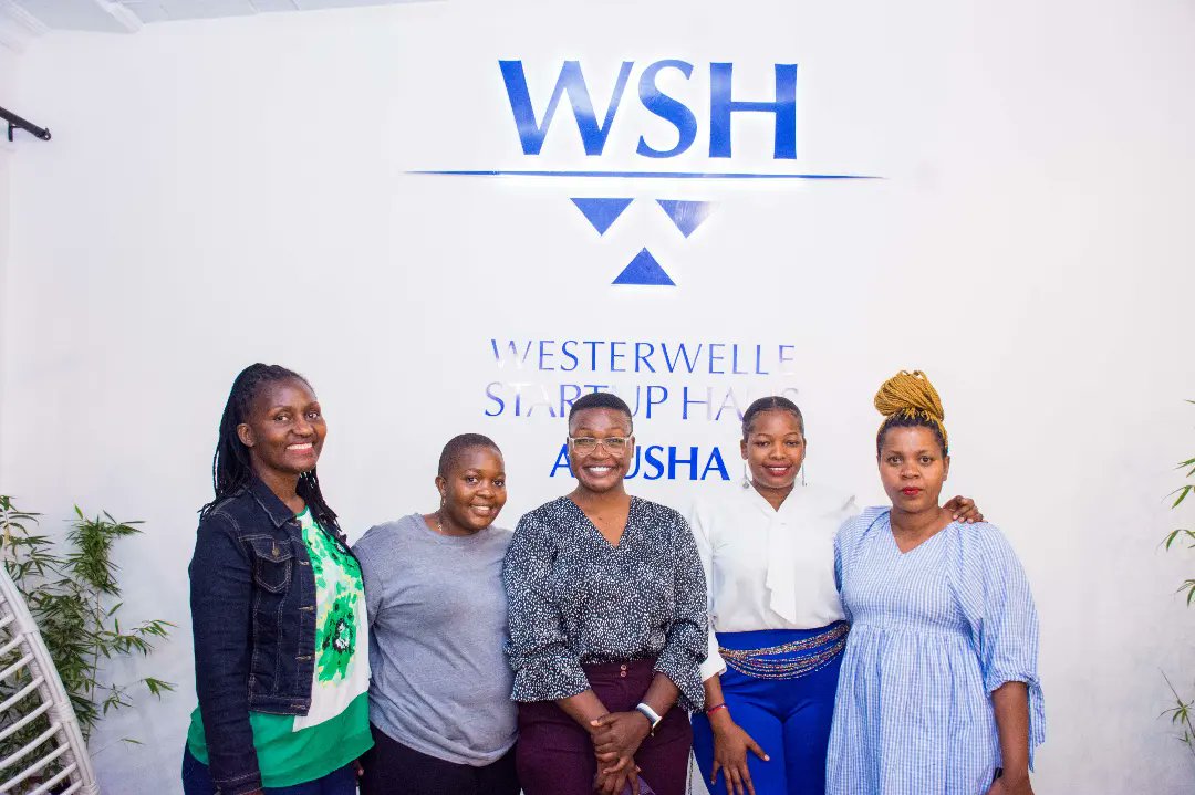 WSH_Arusha's tweet photo. Yesterday we kicked off the #DigiTrade tourism events with a panel discussion on digital transformation in the tourism sector in 🇹🇿
On the panel we had @PaulinaMkama from Tanapa and @nangidare to share their insights on how the digital technology has helped transform the sector. https://t.co/syoIc6Mm17