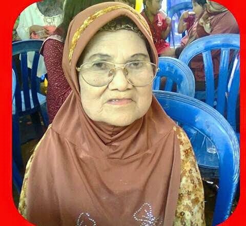 Memorian My mom Almarhumah😭😭😭