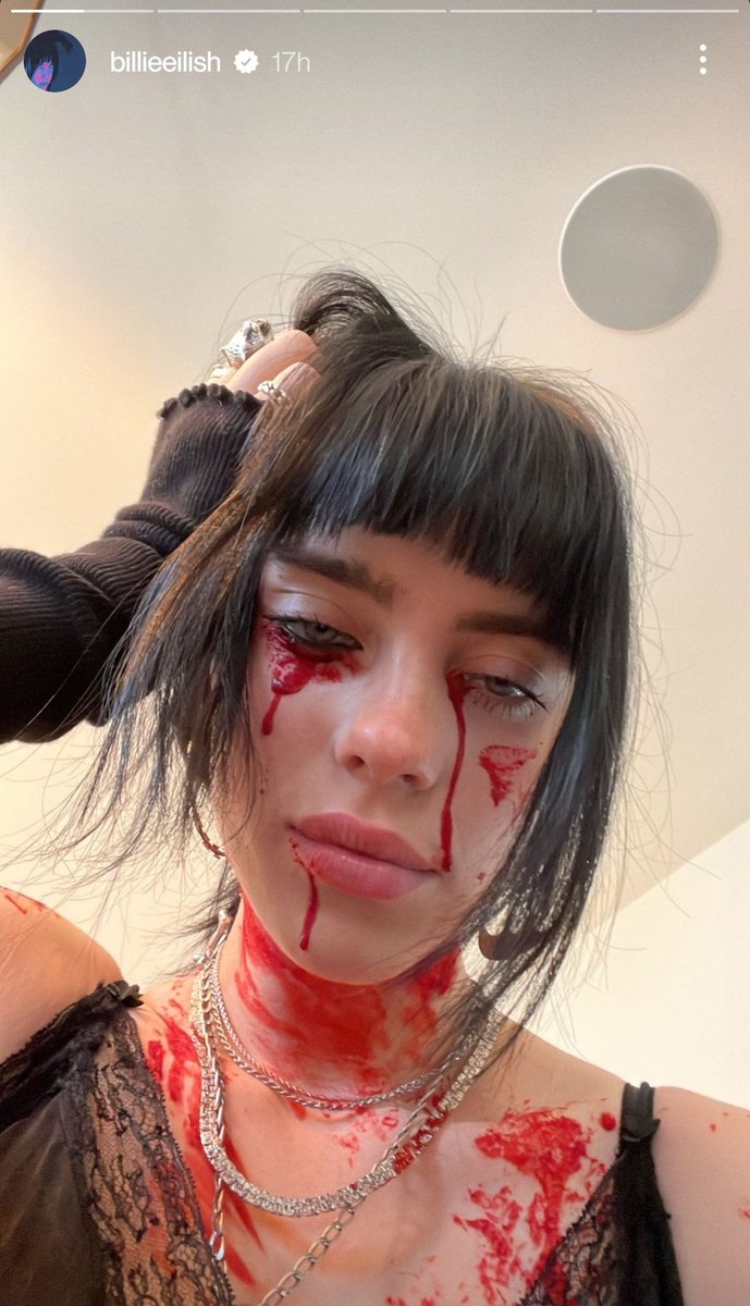 AyooItsBrando's tweet photo. I've said this before but I will say it again. Woman covered in blood 👉🏻👈🏻🫶🏻 https://t.co/et3TbtOzo2