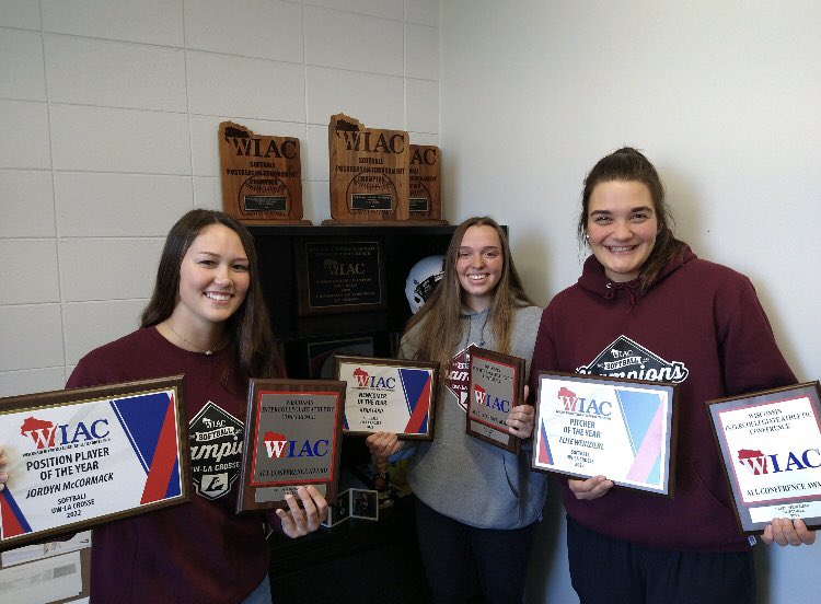 UWLSOFTBALL's tweet photo. 🚨HARDWARE HANDOUT🚨
- 2022 WIAC Champs 👀
- Position Player of the Year and All-Conference:@jordynm_15 
- Pitcher of the Year and All-Conference:@elise_weinzierl 
- Newcomer of the Year and All-Conference:@kyralard 
- All-Conference:@StarkRemington 
- Coaching Staff of the Year https://t.co/IT5AnxvUF5