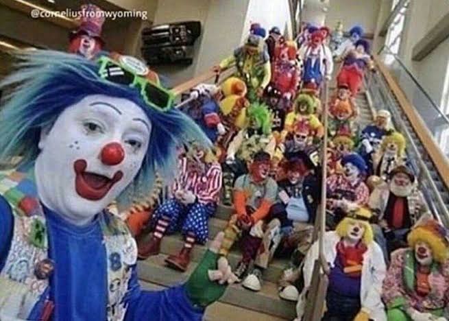 hlewis44_'s tweet image. A imprensa que correu para o Palácio da Alvorada vendo que a coletiva durou menos que um piscar de olhos
BOLSONARO DERROTADO
JAIR FROUXONARO