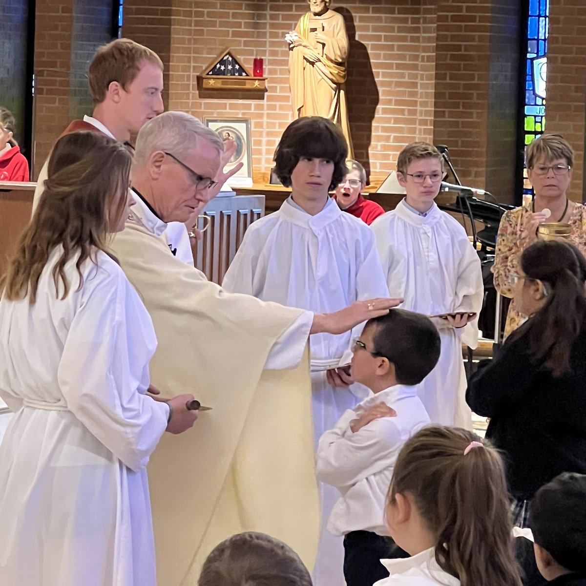 allsaintsba's tweet photo. Blessed to have Bishop Konderla here to celebrate the Solemnity of All Saints with us today! #Catholicfaithcommunity https://t.co/2YGW5K6qQm