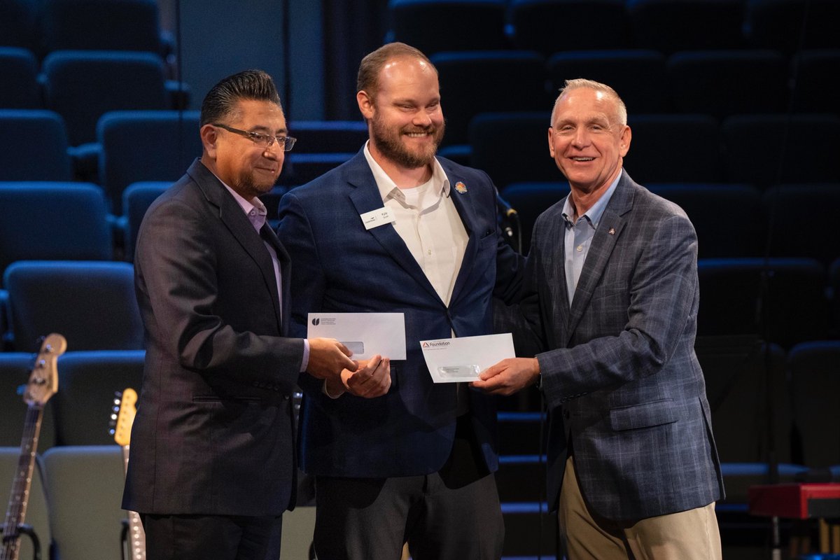 DrAaronMeraz's tweet photo. Thank you @californiasbc &amp; @BF_California for providing the funds for a #13thCheck for @MissionDignity recipients in CA! https://t.co/jJNtSNZrvu