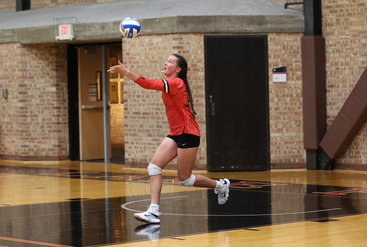 Forester Athletics (@lfathletics) on Twitter photo Elliot Hull of <a href="/LFCMensSoccer/">LFC Men's Soccer</a> and Mary Gegen of <a href="/LFCVolleyball/">Lake Forest College Volleyball</a> were named Forester Athlete of the Week. This is the second week in a row that Gegen has earned the award.
#GoForesters
🔗: goforesters.com/general/2022-2… Elliot Hull of <a href="/LFCMensSoccer/">LFC Men's Soccer</a> and Mary Gegen of <a href="/LFCVolleyball/">Lake Forest College Volleyball</a> were named Forester Athlete of the Week. This is the second week in a row that Gegen has earned the award.
#GoForesters
🔗: goforesters.com/general/2022-2…