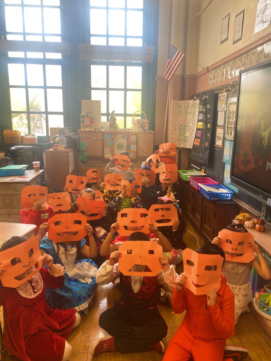 Sub alert! Students had a great time celebrating Halloween with Miss Frizzle and creating a little orange house for the witch and her friendly ghost🎃👻