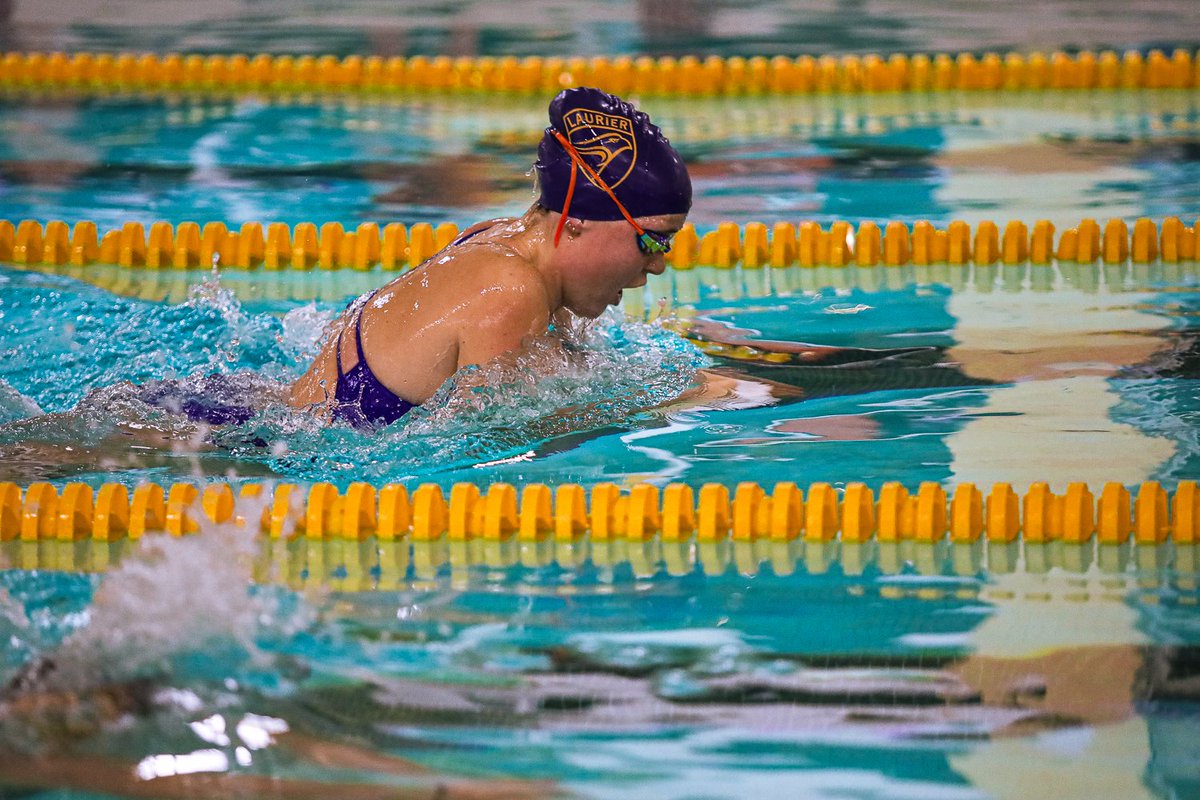 8🥇 6🥈 7🥉 in the #BattleOfWaterloo for @LaurierSwimming! 📸 Sammy York