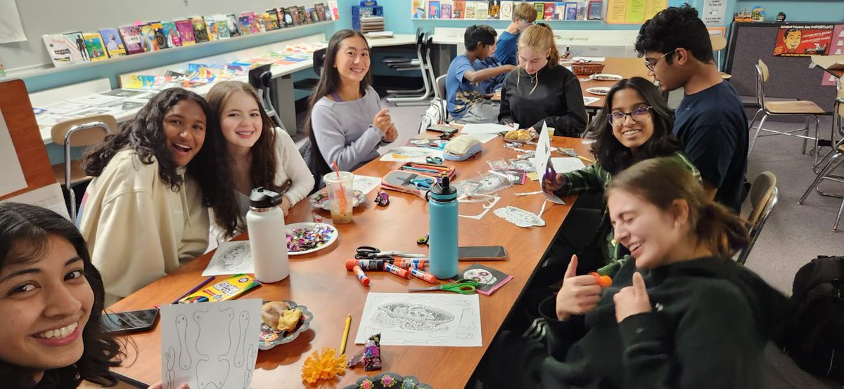 Club de Español celebrate Día de los Muertos - Make &amp; Take El Catrin o La Catrina