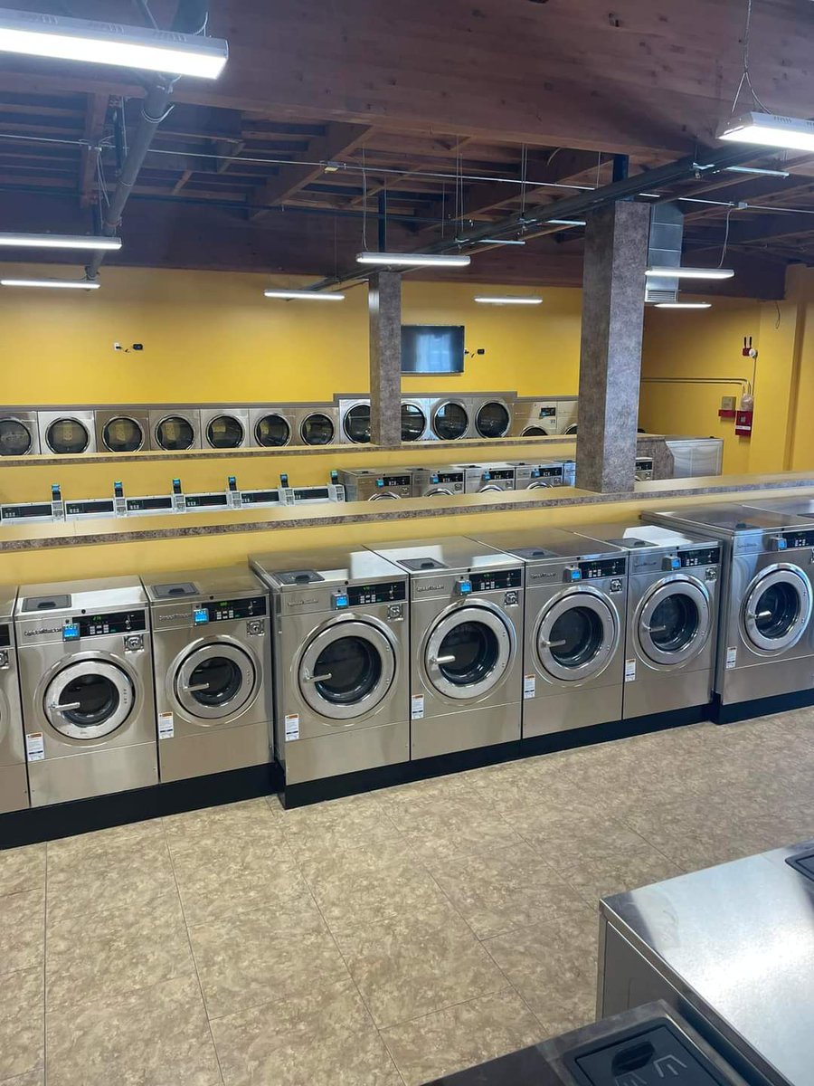 JosephFridayJo1's tweet photo. Do you want to set up a laundromat store in any of the big cities in Nigeria 🇳🇬

Then come buy our Speed Queen laundromat equipments now available in Nigeria at a very competitive prices. 

Visit our show room at 63 lawanson Road surulere Lagos Nigeria.
Call : 09081616103. https://t.co/qXQnIojtFu