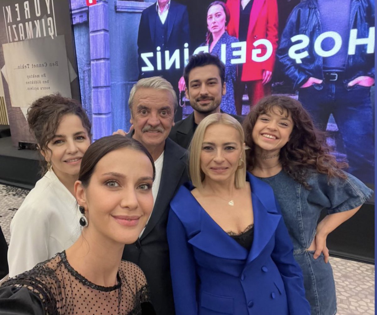 #YürekÇıkmazı ilk bölüm izleme etkinliğinden 🤍🖤