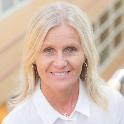 Nytt læreplanverk skaper nye styringsutfordringer og -muligheter, sier skolelederforsker Ann Elisabeth Gunnulfsen som står bak en fersk rapport om hvordan skoleledere og skoleeiere fortolker fagfornyelsen (LK20). <a href="/Udir/">Utdanningsdirektoratet</a> @Skolelederforb1  

Les mer:
uv.uio.no/ils/om/aktuelt…