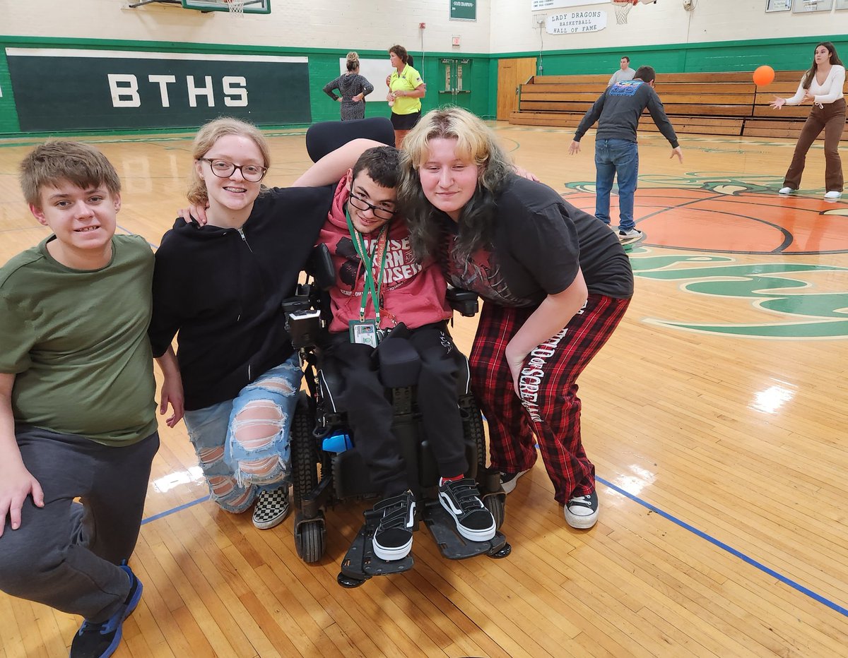 PALLING around at Pals Club today with Mrs. D! (thank you for a great time) Even Dr. Kasyan joined in on the action! <a href="/BtpsSrvcs/">BTPSSpecialSrvcs</a> <a href="/BTHSDragons/">BTHS</a>