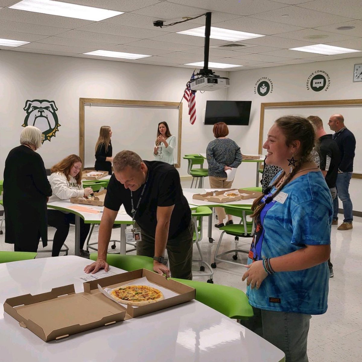 Jasper 9th grade students wrapped up a GSI project learning about sustainable food choices by making pizzas based on an agricultural problem. Even better - they were able to share their pizzas with former teachers from <a href="/EPSDEyer/">EPSDEyer</a> <a href="/EPSDLmms/">LMMS</a> Thanks to everyone who visited!