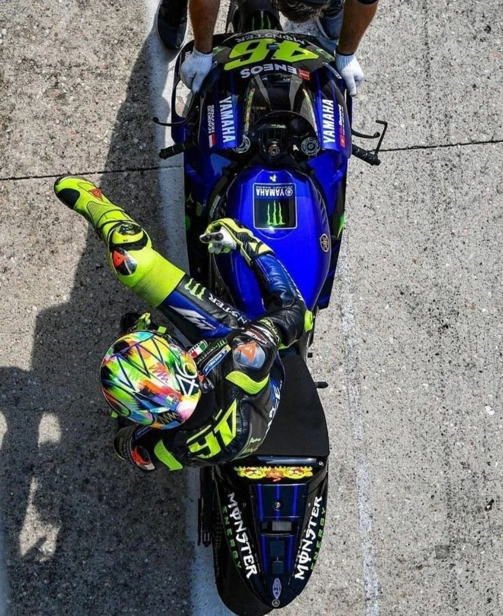 I miss these moments 💛