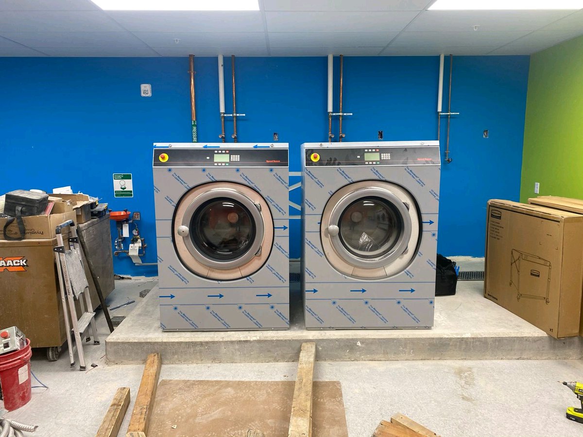 JosephFridayJo1's tweet photo. Let's equip your hotel, schools and Laundry facilities with the Best Laundry equipments in the industry.

Buy Speed Queen Laundry equipments in Nigeria at a very competitive price...

Visit our Lagos office at 63 lawanson Road surulere Lagos Nigeria..
 Call +2349081616103 https://t.co/UdUtVglNfm