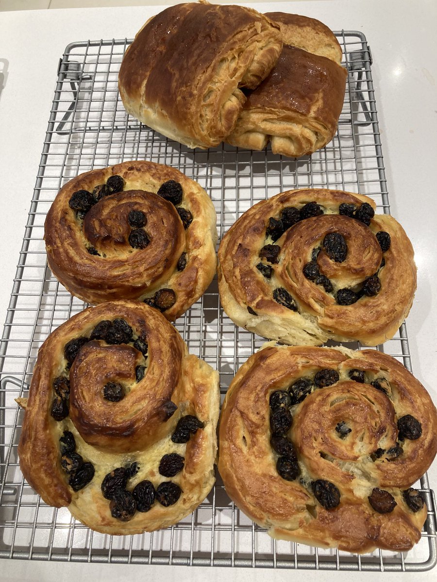 LisaFryer6's tweet photo. Just an amazing day ⁦@loafcoop⁩ in Stirchley learning how to do more with bread. I can now do laminations😊

This fabulous @coop is working hard to get good food out to their community, if you’re in the Birmingham area they are worth a visit https://t.co/PEbivRRNOn