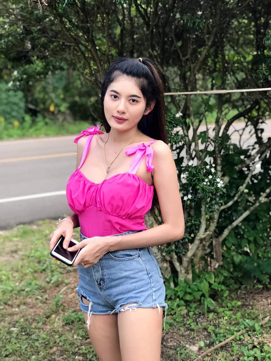 midterrio's tweet photo. น่าเยสมาก https://t.co/pnUB4FcBUe