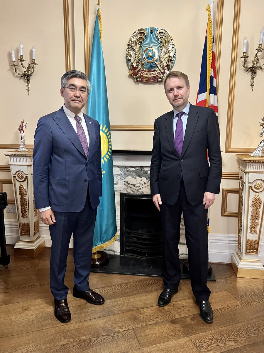 Pleasure to meet @JustinMcKenzieS. Had a productive discussion on #Kazakh-#UK relations, future agenda and upcoming presidential elections #Sailau2022. Look forward to further strengthen mutually beneficial partnership between 🇰🇿 and 🇬🇧
