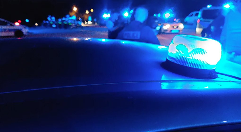 F_Desouche's tweet photo. Le Mée-sur-Seine (77) : après un refus d'obtempérer, un Tunisien de 22 ans, sous le coup d'une OQTF, provoque un grave accident et blesse grièvement un homme, qui est entre la vie et la mort (MàJ)
https://t.co/aDNRB8Zf03 https://t.co/weeFzDqypd