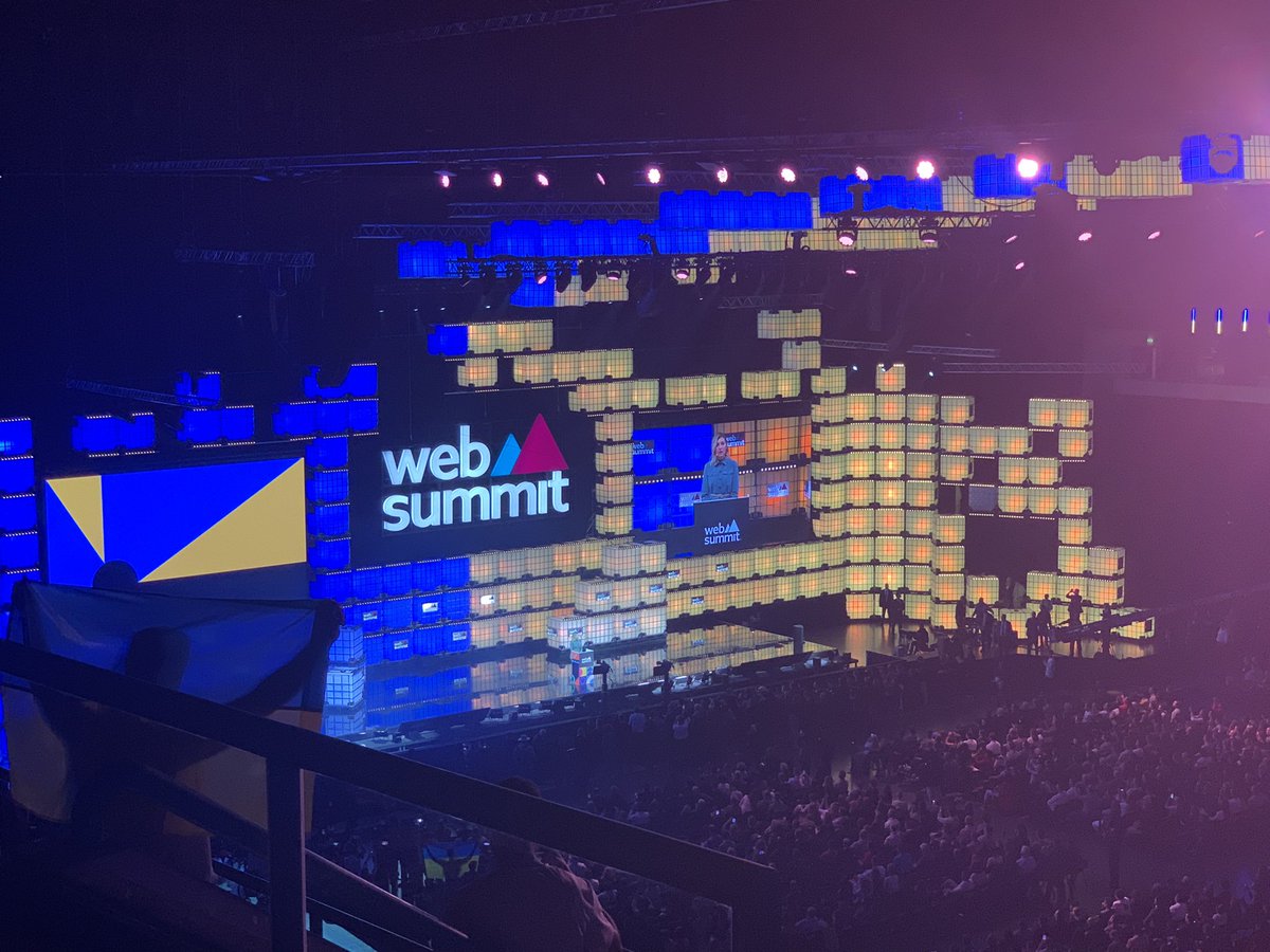 andreeafc's tweet photo. Heartbreaking war stories straight from @olenazelenskaua on the @WebSummit stage and a strong message for the #tech community: “People should be flying to #Mara not running to their basements! #Technology should be used to build safety, not to destroy communities” #WebSummit2022 https://t.co/pdinPg5xCY