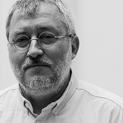 "No se trata de “salvar el planeta”: la cosa va de no convertirnos en asesinos de nuestros hijos e hijas, nietas y nietos." <a href="/JorgeRiechmann/">Jorge Riechmann</a> 

Grandes filósofos para afrontar grandes pruebas. 

Irakurri 👇
tratarde.org/unas-pocas-obs…