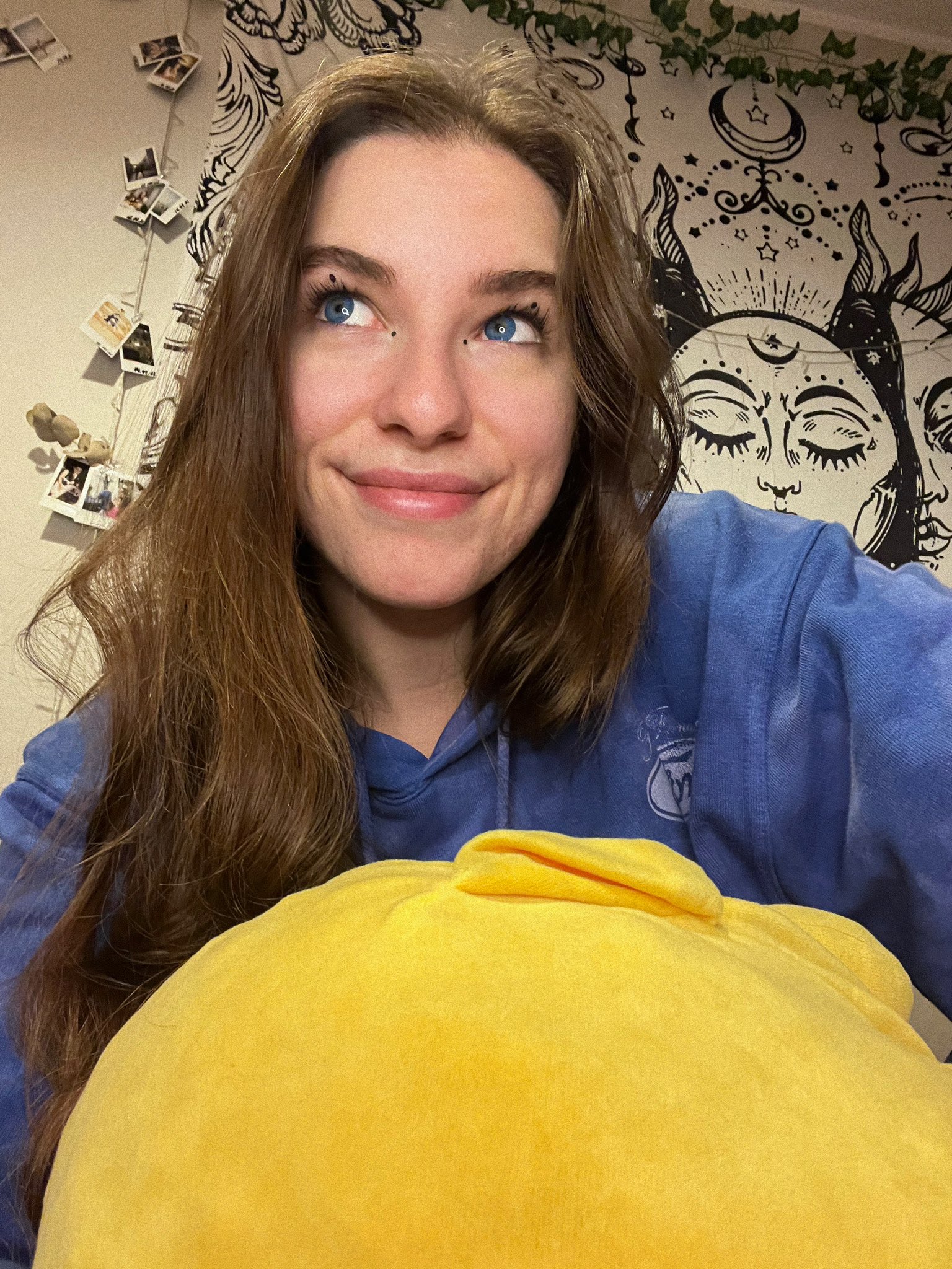 Danilova 🌸 on Twitter: "Це шооо… я позорюсь вже на 9 тисяч чоловік ...