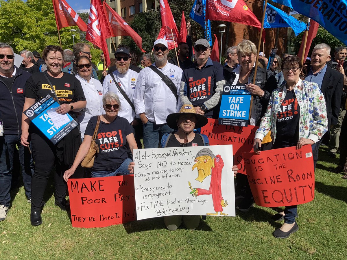 jgwaight's tweet photo. #TAFEonStrike @TeachersFed https://t.co/hW53eYbKrX