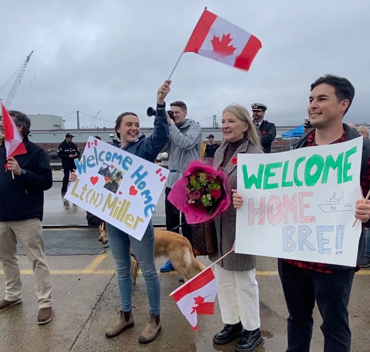 CanadianForces's tweet photo. #HMCSKingston and #HMCSSummerside returned to their homeport of Halifax, N.S., today after successfully completing their deployment on #OpREASSURANCE in support of #NATO assurance and deterrence measures in European waters. Welcome home! ⚓️
https://t.co/7QmA9dq6pe https://t.co/EtyAS8mkeF