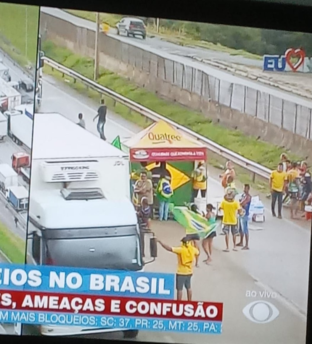 case99's tweet image. Empresa @quatreepet fornecendo apóio a bandidos que atacam a democracia. Eu não compro mais... @slpng_giants_pt .
@LulaOficial