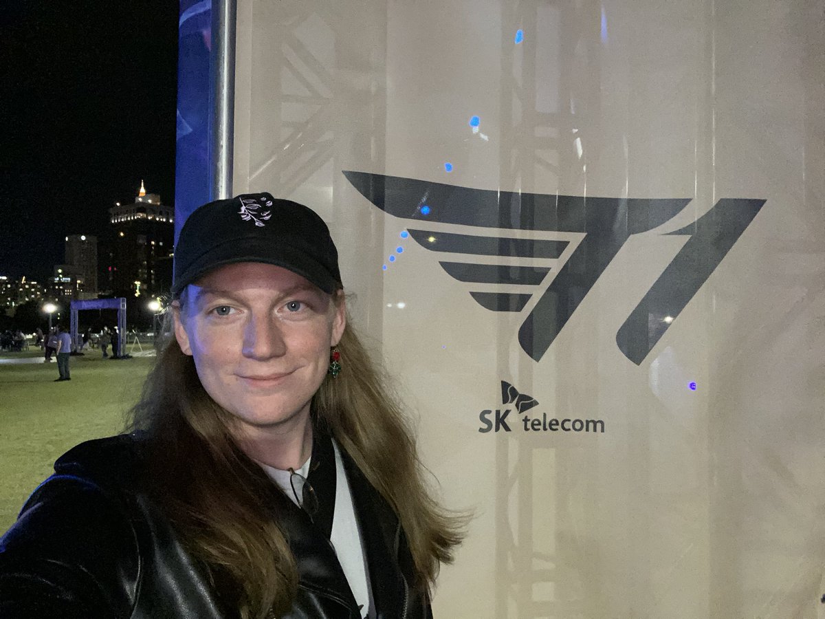 reallyniceguy99's tweet image. Some pics from #Worlds2022 :^)