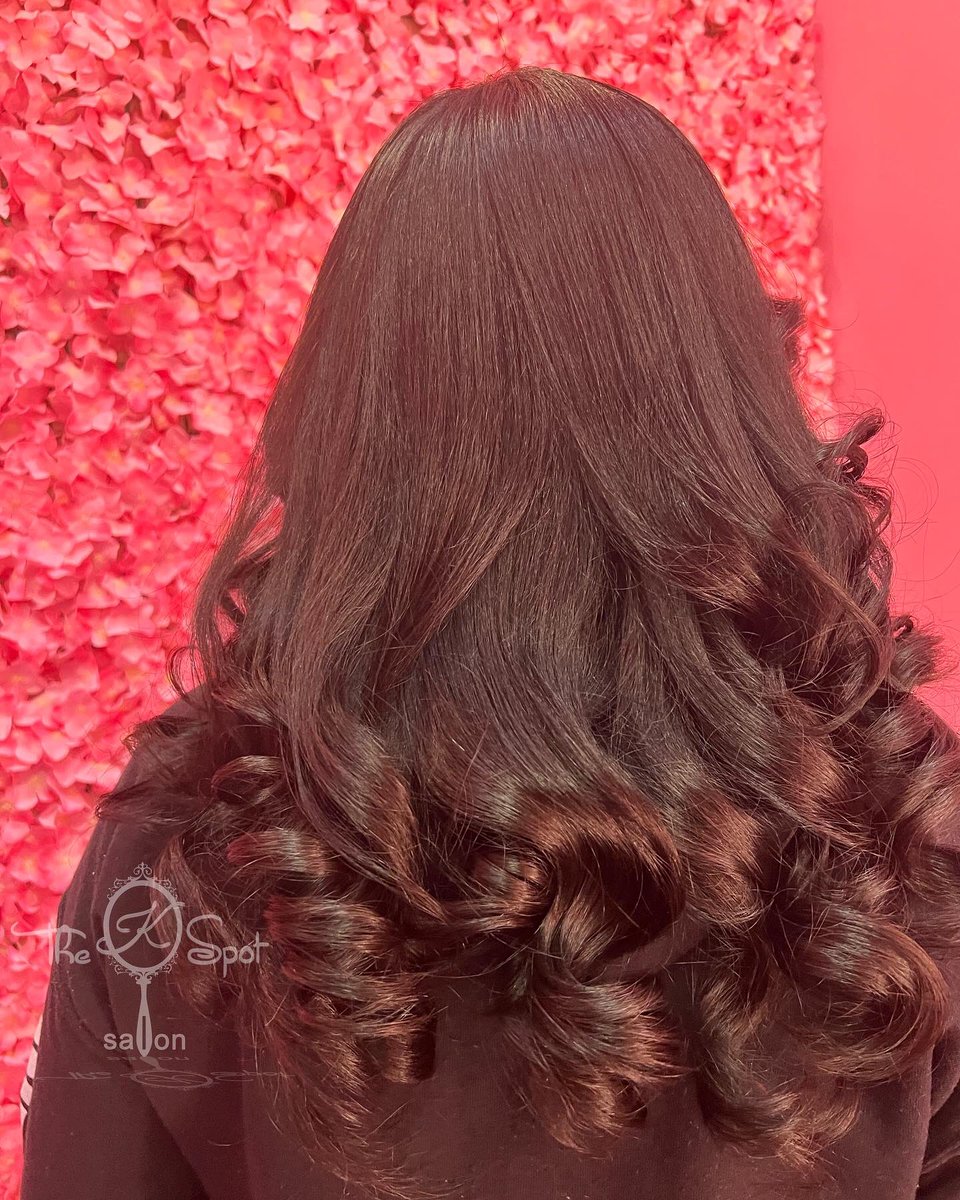 TheKSpot_'s tweet photo. Beautiful Silk Press with curls!✨
Want this look? Book your appointment today at The K Spot!🌸

#silkpress #silkpressmasters #silkpressqueen #silkpressmaster #silkpressedhair #silkpressseason #silkpressdmv #naturalsilkpress #baltimoresilkpress #naturalhairstylist https://t.co/Ah5jrwW7VA