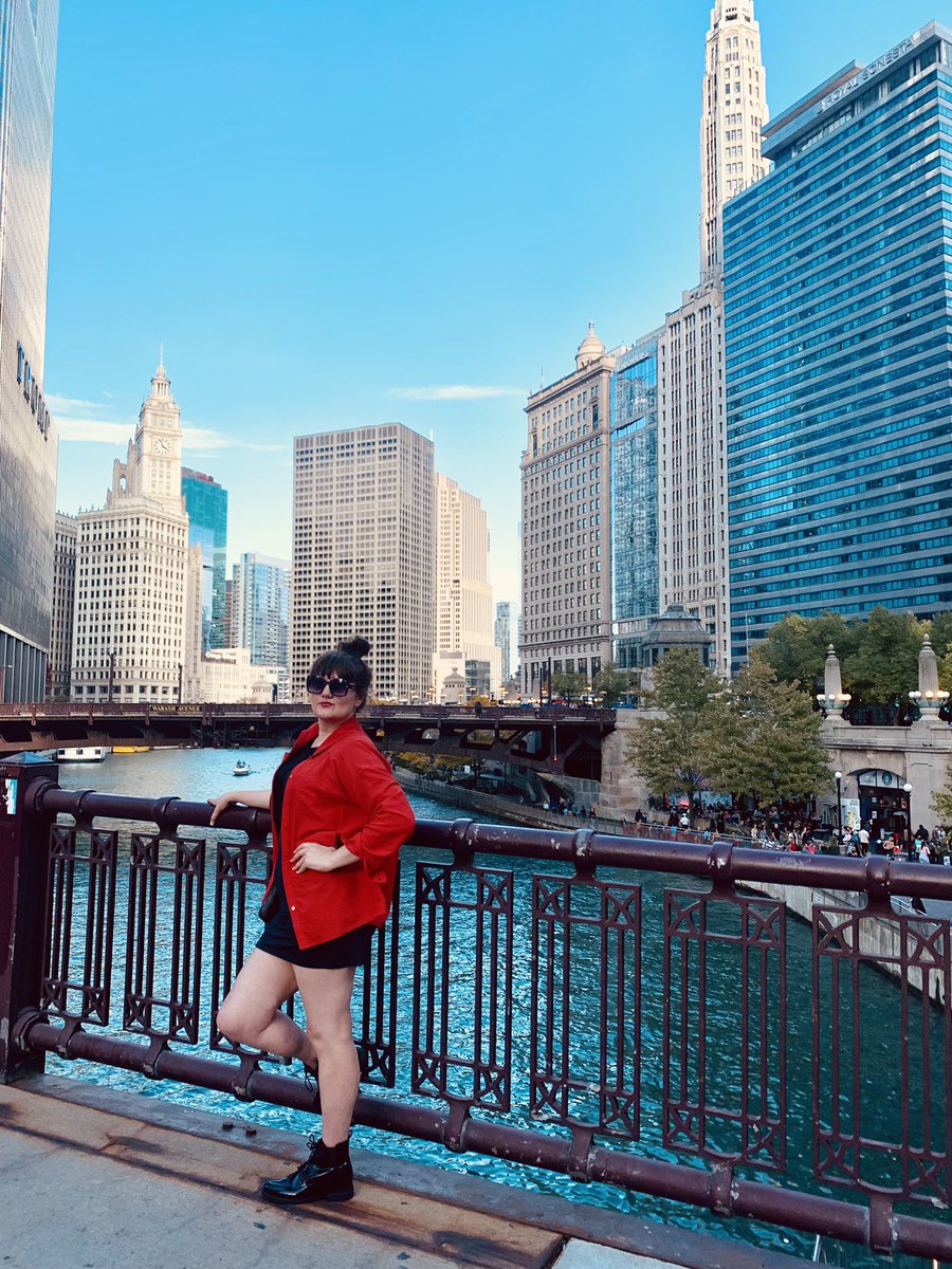 helmslou's tweet photo. Chicargo you was epic can’t wait to be back ❤️X #usa #Chicago #filming #visitingfriends #fun #beautiful #bestcity #deeppan #laughs #top https://t.co/RMXxPLhrg9