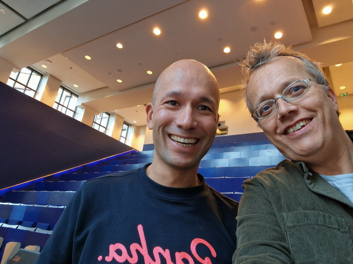 Didn't bring the organ...but still had a great interactive session with all lectors Communication &amp; Creative Business at the Hogeschool van Amsterdam - HvA. Thank you Herman van Tilburg for this wonderful opportunity! To be continued. (Picture taken today minutes before showtime)