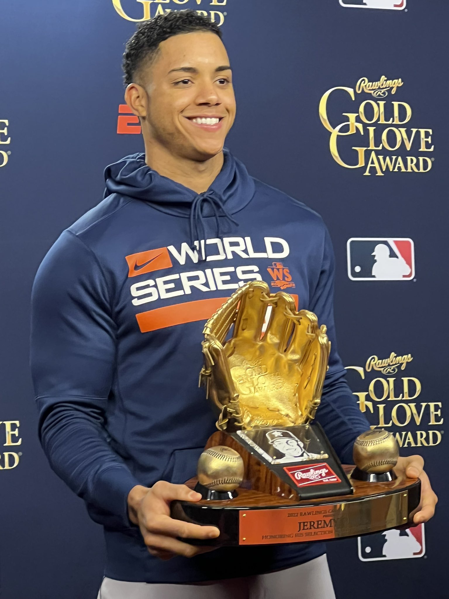 Jeremy Peña, Nolan Arenado make Gold Glove history Our Esquina