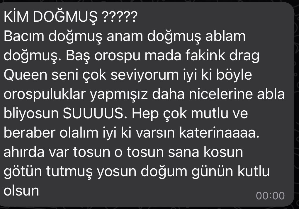 CarryCouture2's tweet photo. Orospu olunca gelen doğum günü mesajları da farklı oluyor https://t.co/3E3hIgsC11