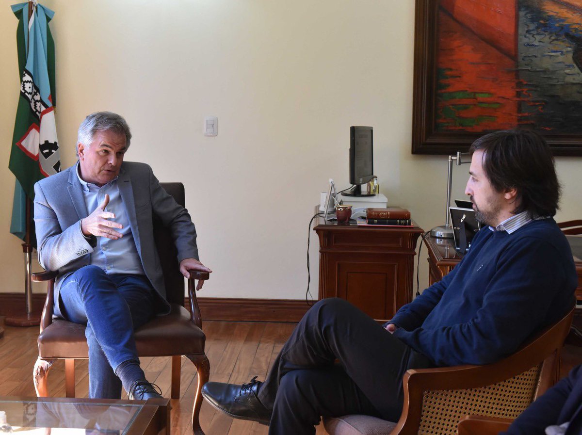 Hoy recibí al ministro de Salud bonaerense <a href="/nkreplak/">Nicolás Kreplak</a> y le expresé mi preocupación por la delicada situación que atraviesa el Penna, la cual repercute en el Hospital Municipal y afecta en la atención a los bahienses y en el trabajo de los profesionales.