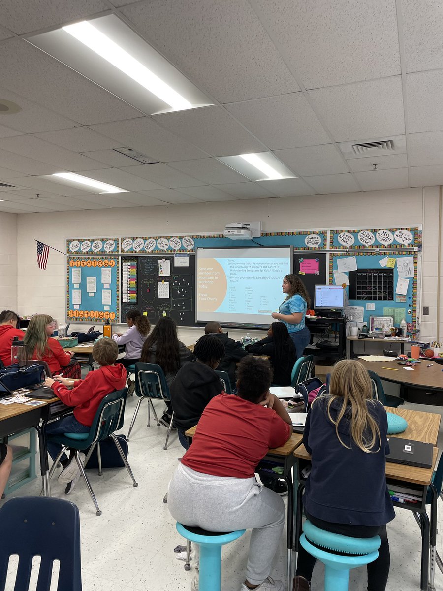 CalvertSS's tweet image. Ms. Braden's 5th Grade scientists at SLES are in the research phase of their PBL unit on the Chesapeake Bay Ecosystem!  They’ve become "Food Chain Experts" to produce Healthy Bay Ecosystem PSAs to educate the community.